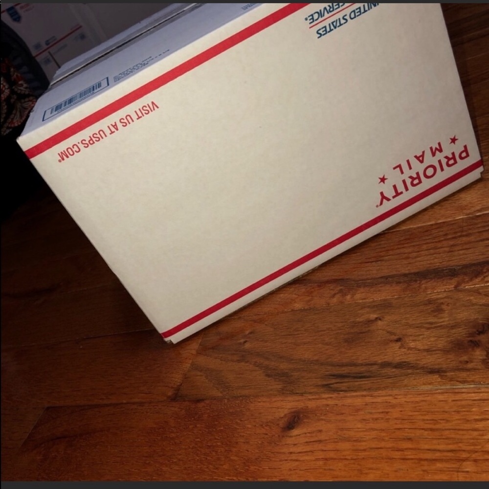 MYSTERY BOX
